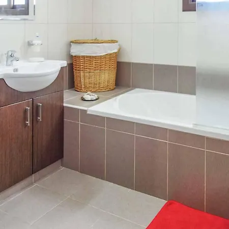 Melody Latchi Villa Neo Chorio